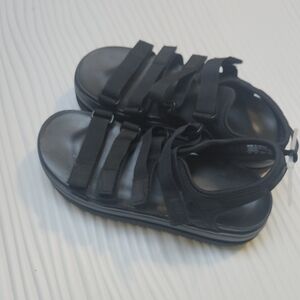 Nike sandals for women